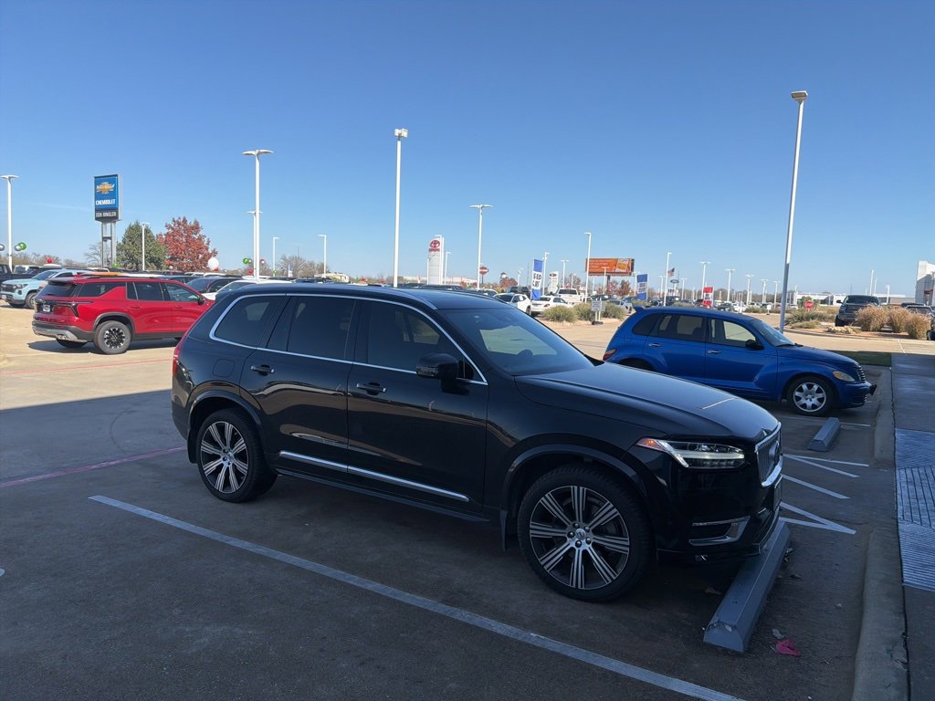 2022 Volvo XC90 Inscription's photo