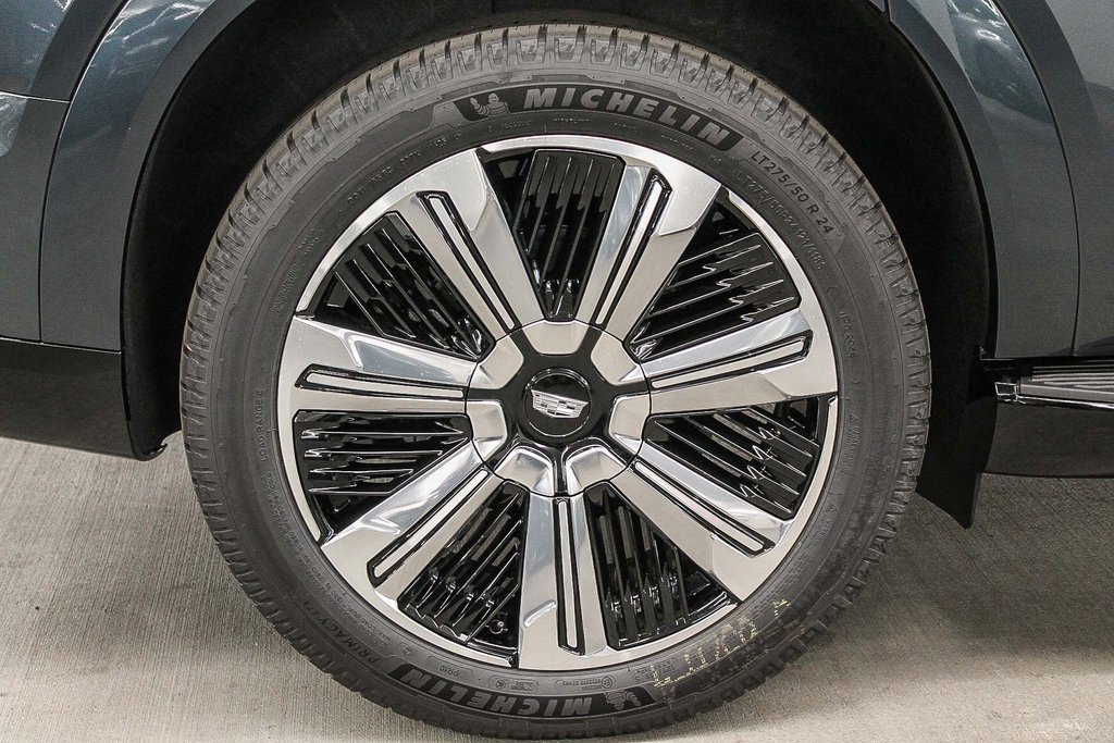 2026 Cadillac Escalade IQ Luxury photo 7