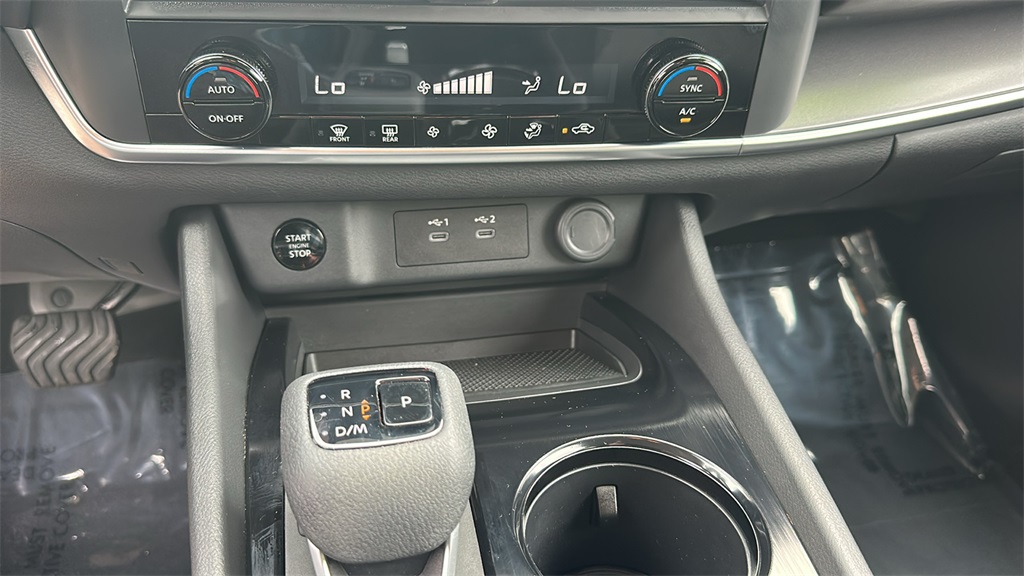 2024 Nissan Rogue SV photo 21