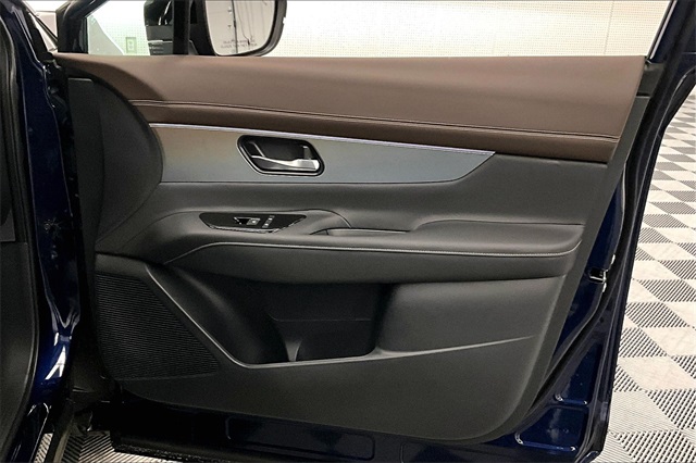 2025 Nissan Murano Platinum photo 30