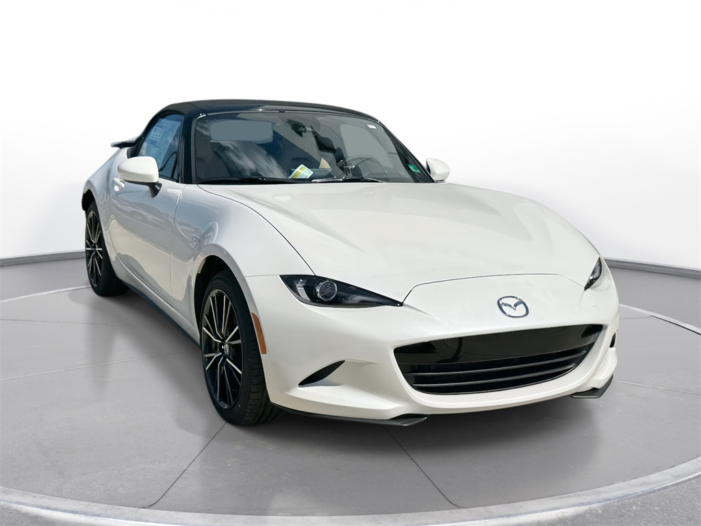 2025 Mazda MX-5 Miata Miata Grand Touring photo 9