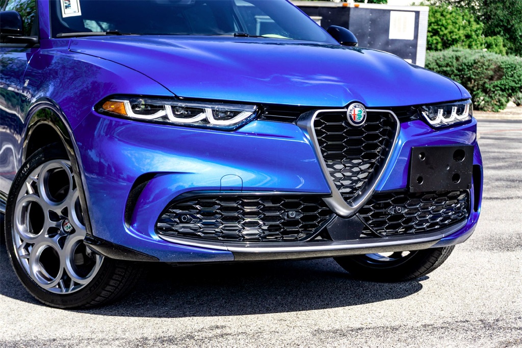 2024 Alfa Romeo Tonale Ti photo 3