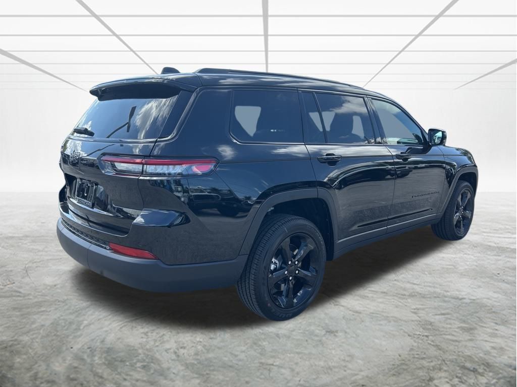 2025 Jeep Grand Cherokee Altitude X photo 4