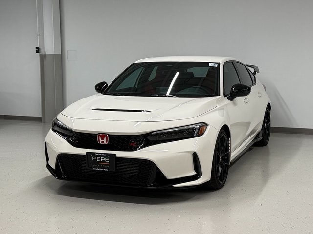 2023 Honda Civic Hatchback Type-R's photo