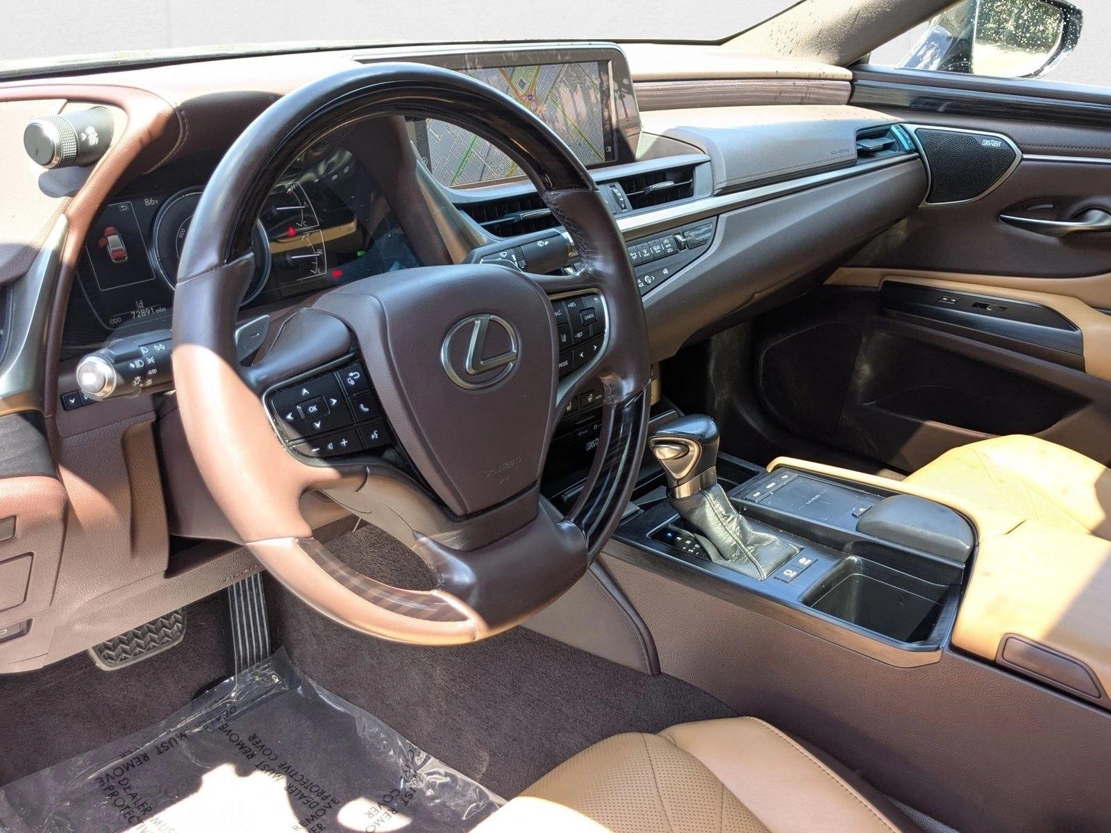2021 Lexus ES Luxury photo 10