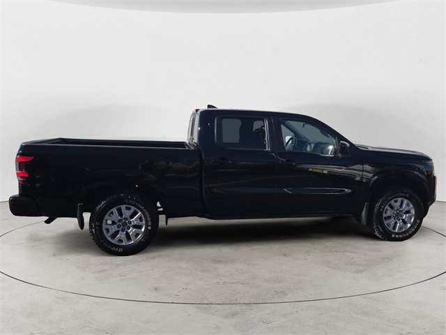 2022 Nissan Frontier SV photo 6
