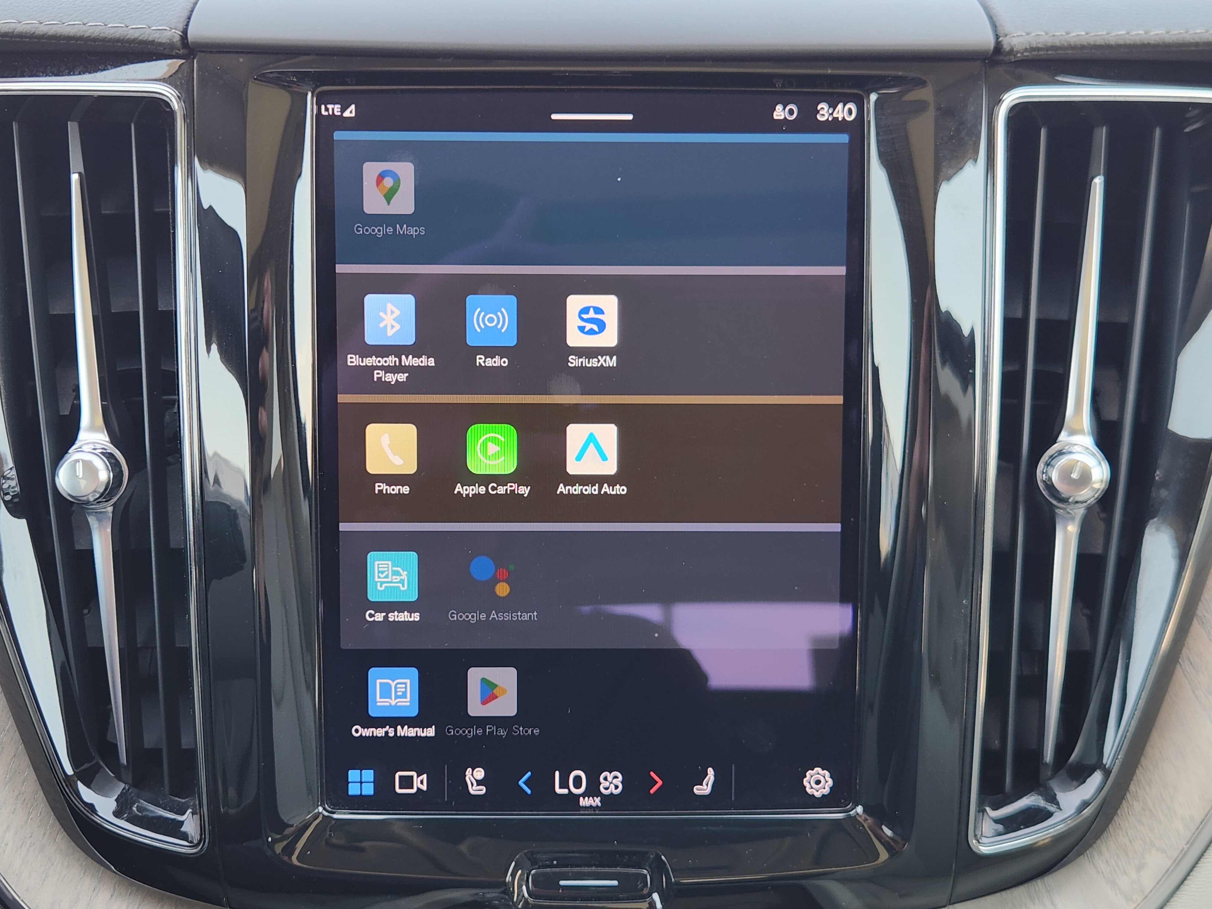 2022 Volvo XC60 Inscription photo 4