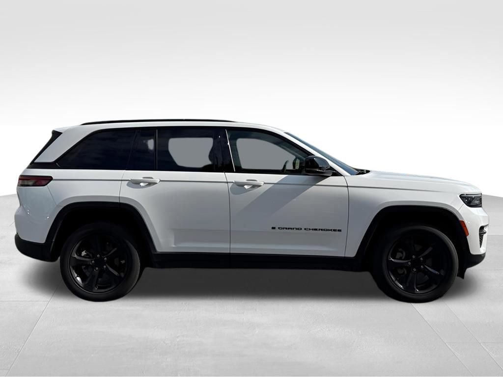 2023 Jeep Grand Cherokee Altitude X photo 3