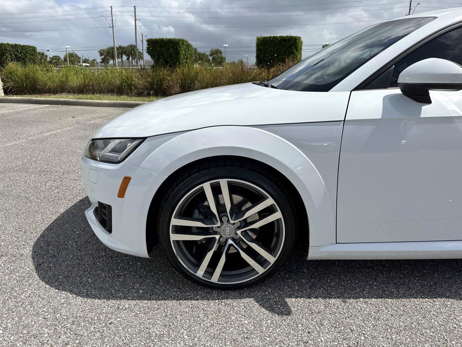2017 Audi TT 2.0T Quattro photo 10