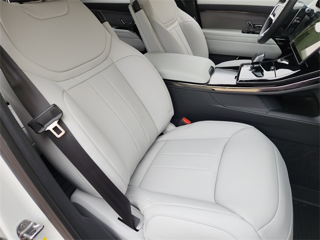 2025 Land Rover Range Rover Sport SE photo 7