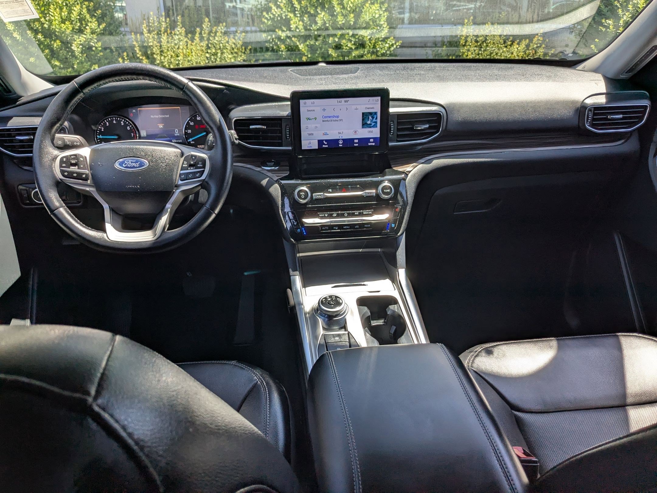 2024 Ford Explorer Limited photo 23