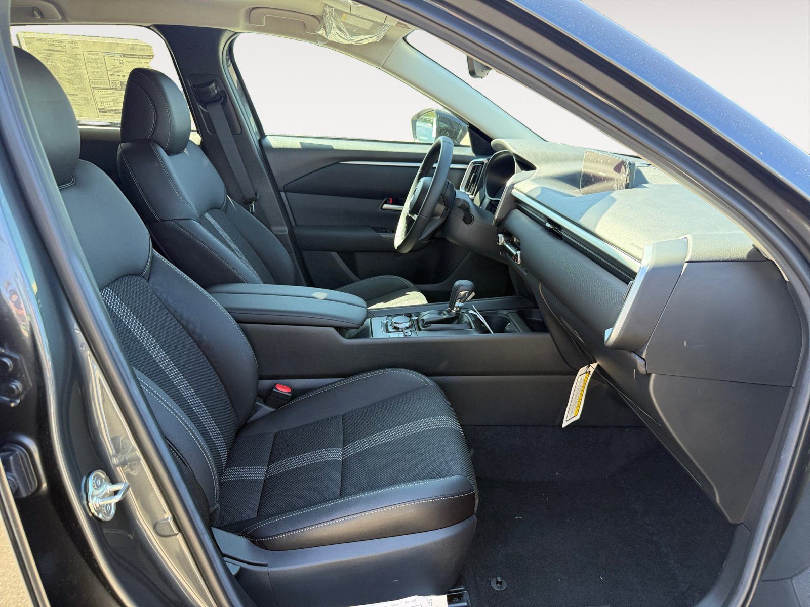 2025 Mazda CX-50 2.5 S Preferred photo 19