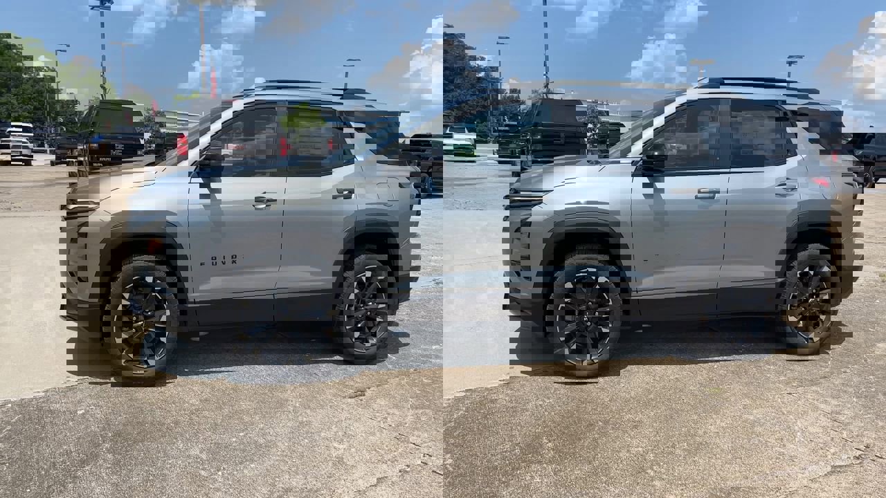 2026 Chevrolet Equinox RS photo 3