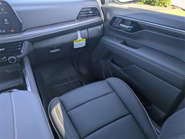 2025 Chevrolet Tahoe Premier photo 19