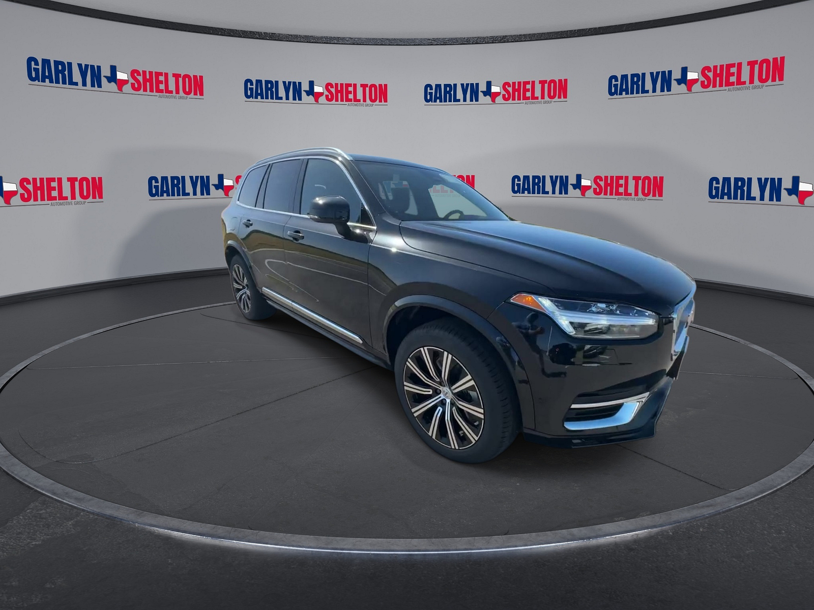 2025 Volvo XC90 Plus photo 2