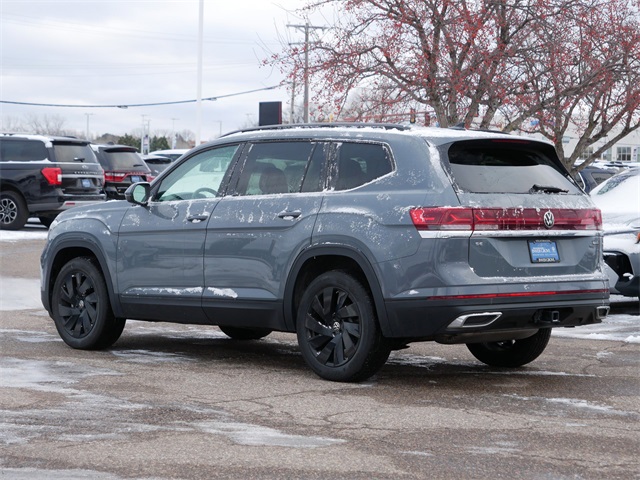 2025 Volkswagen Atlas SE Technology photo 4
