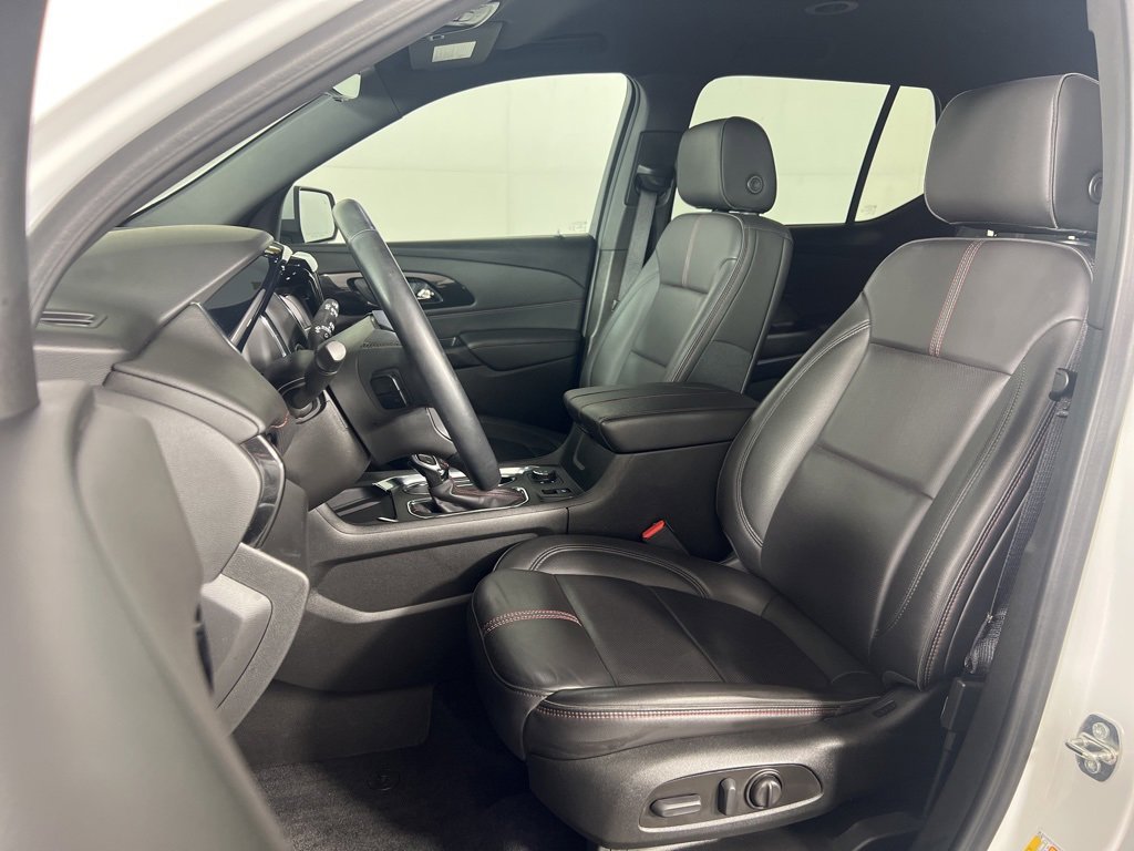 2023 Chevrolet Traverse RS photo 4