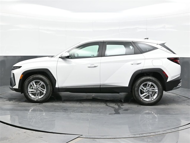 2025 Hyundai Tucson SE photo 3