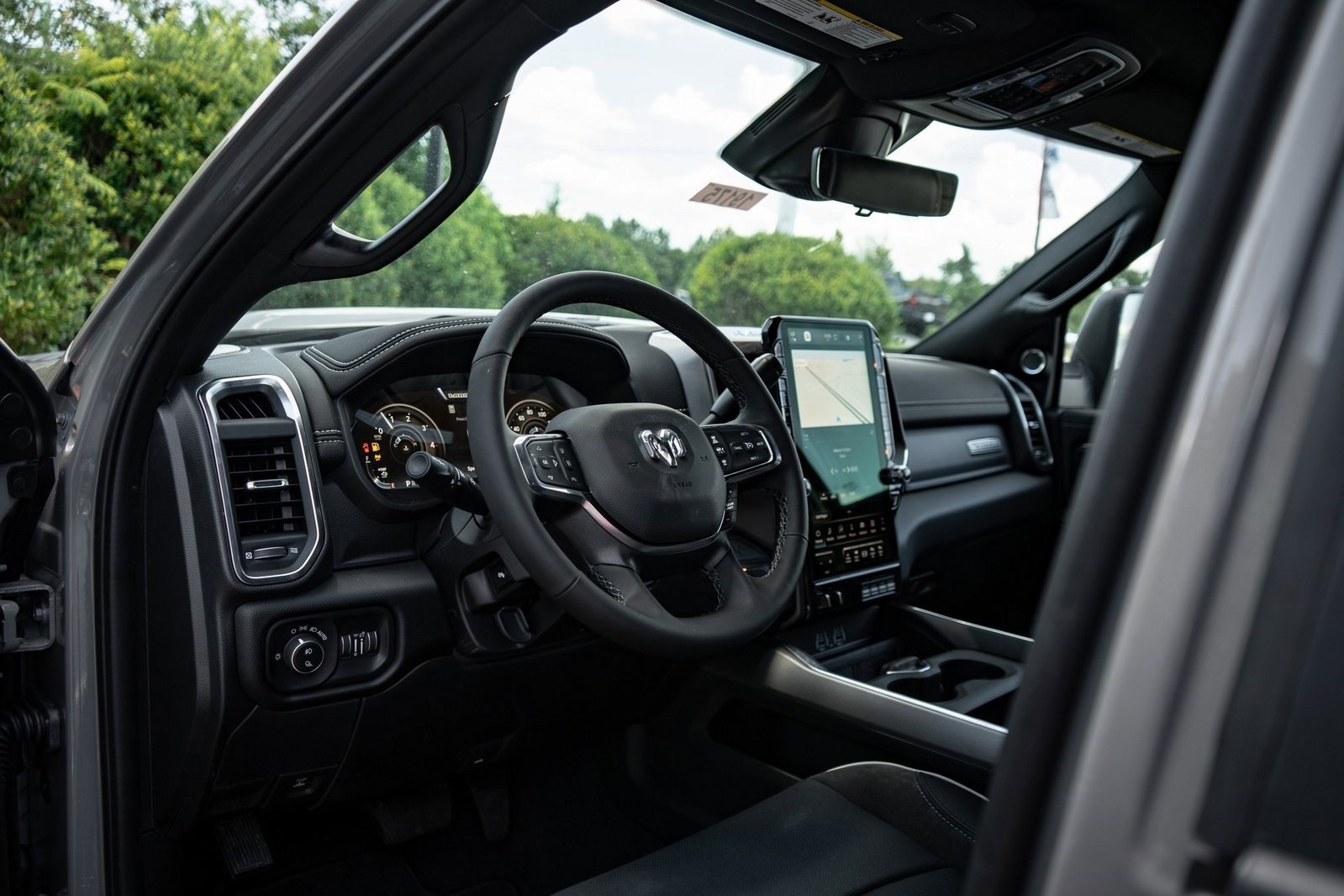 2025 Ram 2500 Laramie photo 11