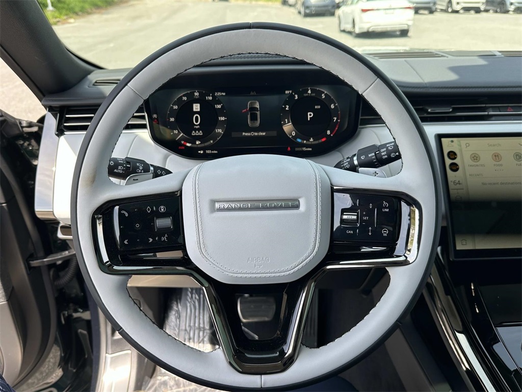 2025 Land Rover Range Rover Sport SE photo 3