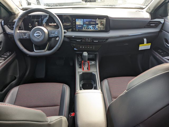 2025 Nissan Kicks SR photo 11