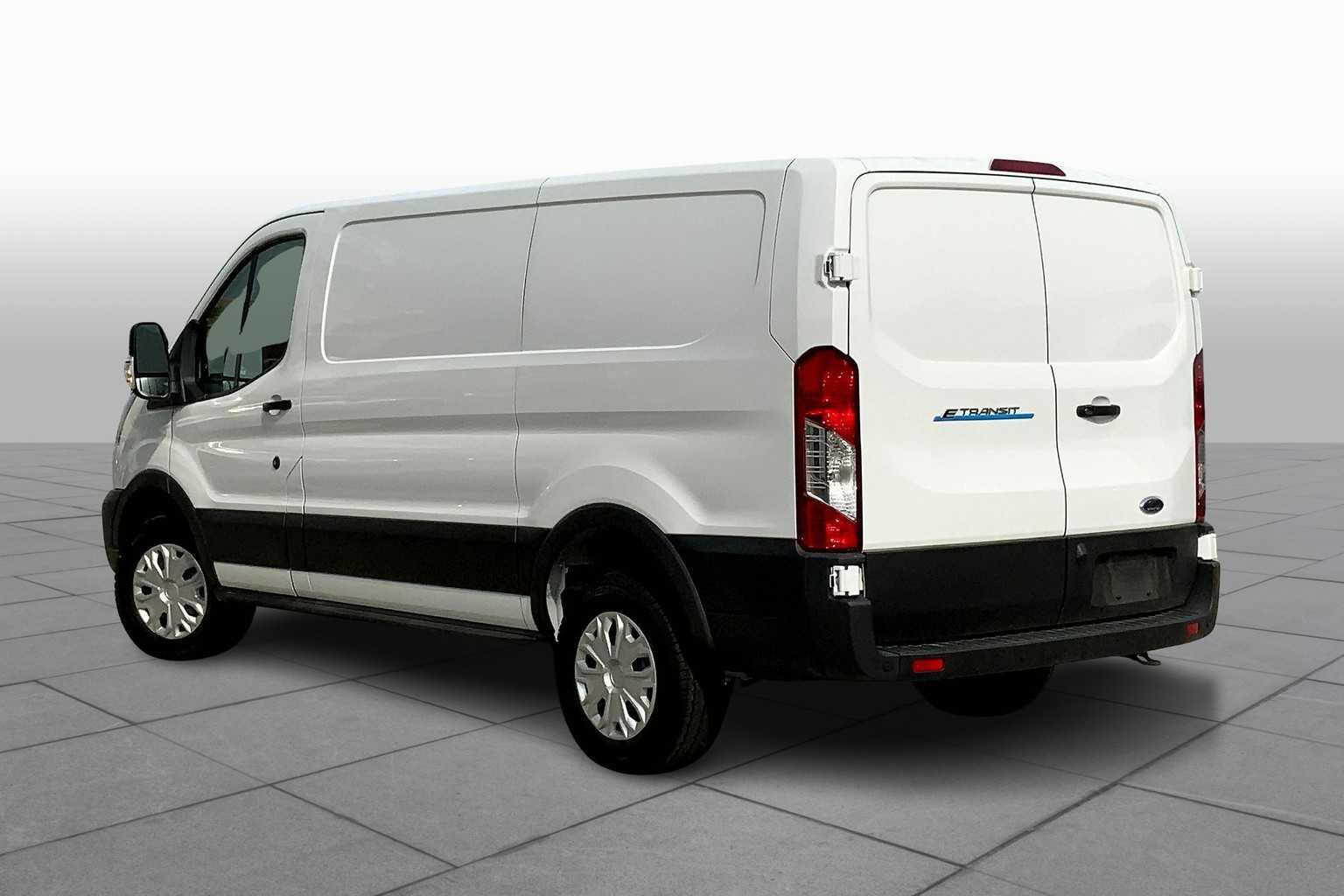 2023 Ford Transit photo 10