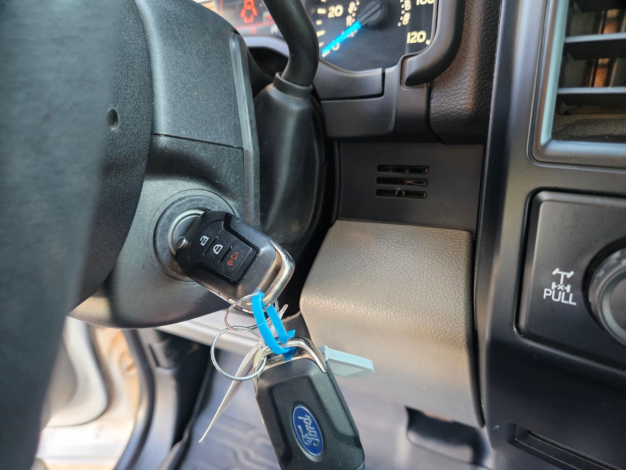 2016 Ford F-150 XL photo 16
