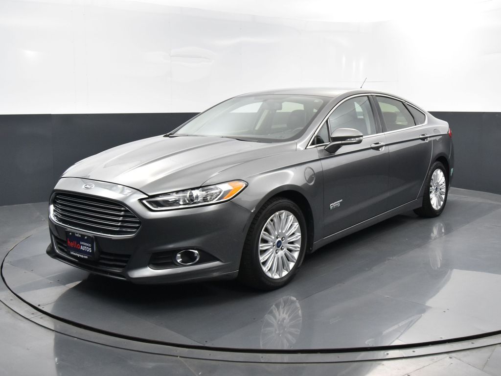 2014 Ford Fusion Energi SE photo 2