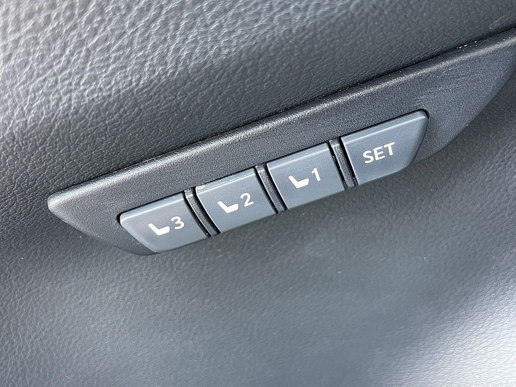 2019 Lexus NX 300 Luxury photo 23