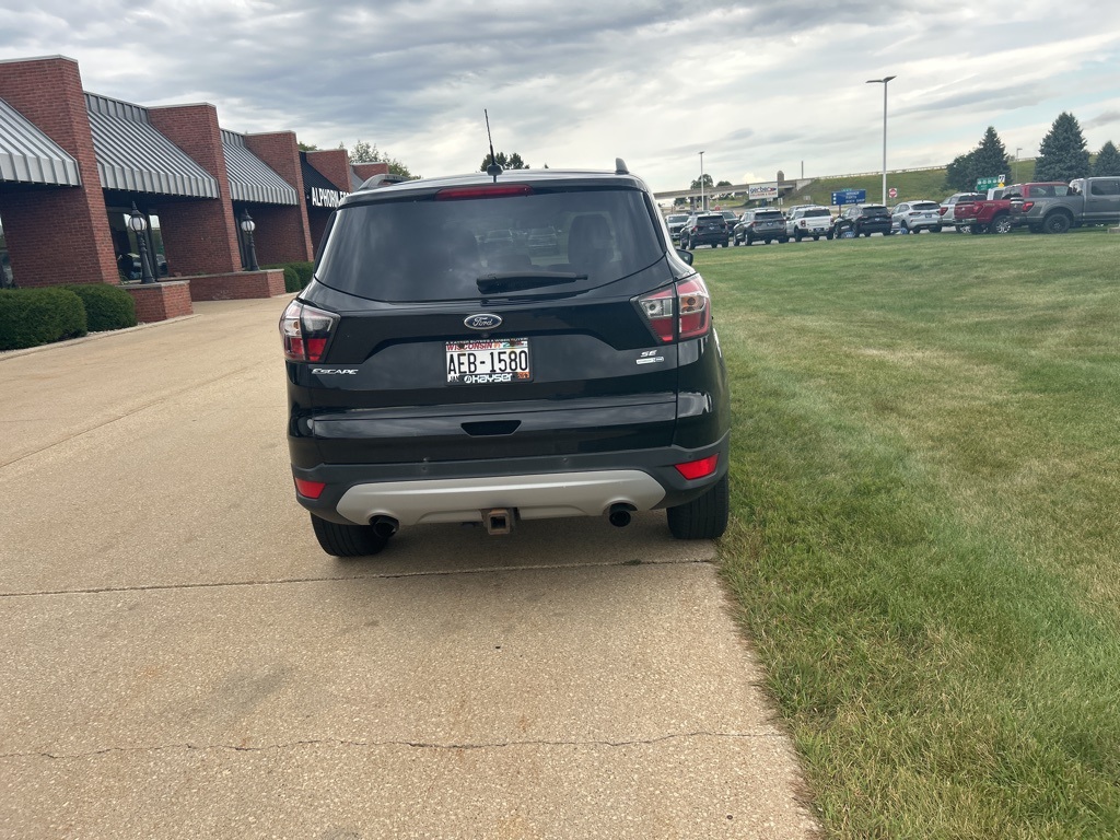 2017 Ford Escape SE photo 4