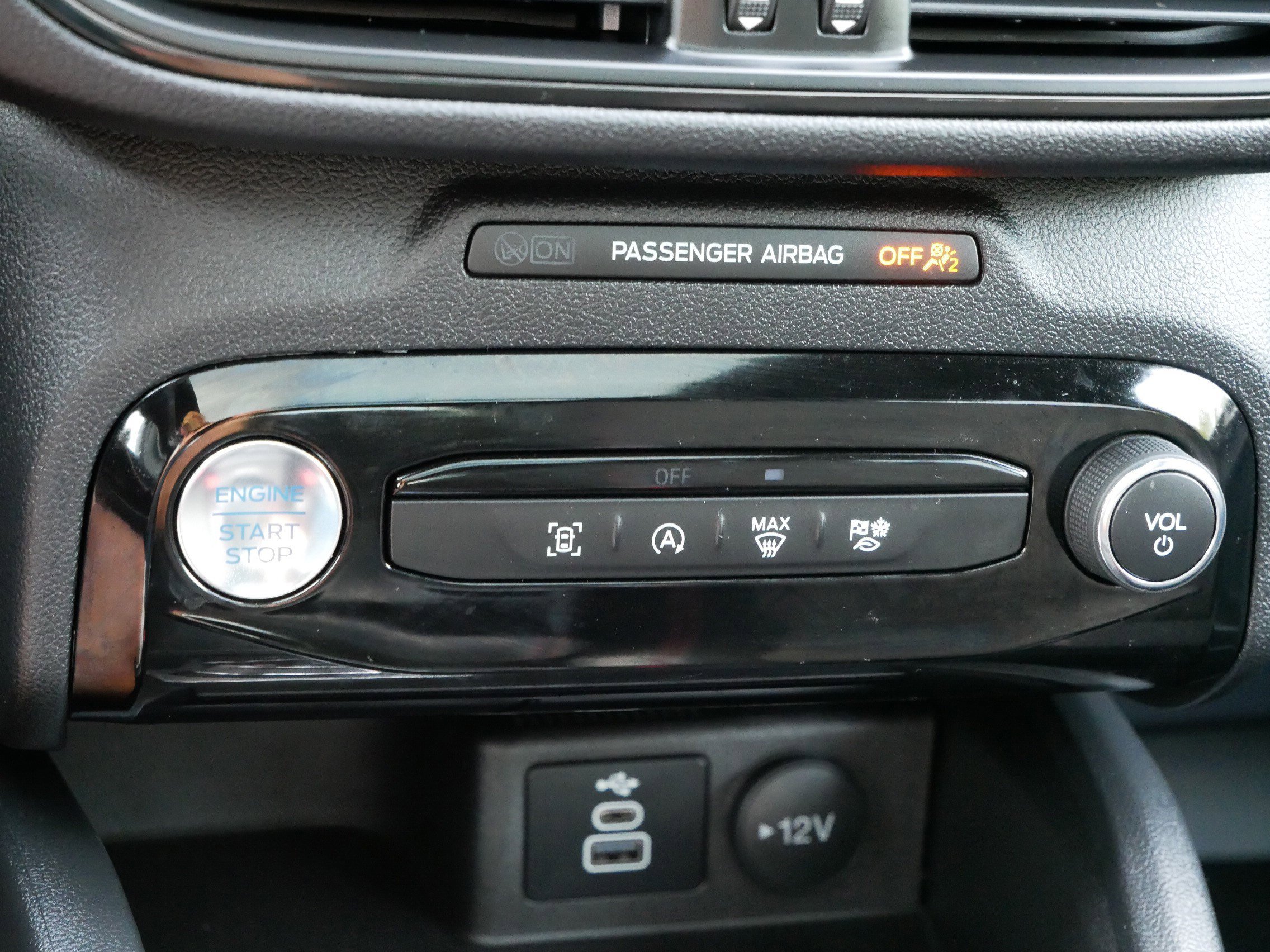 2025 Ford Escape ST-Line photo 22