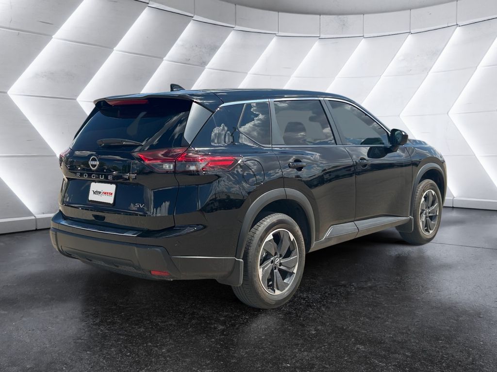 2024 Nissan Rogue SV photo 3