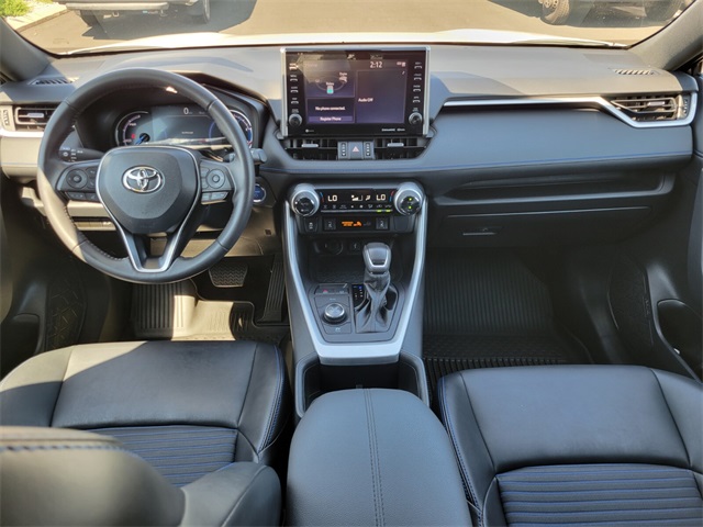 2022 Toyota RAV4 Hybrid XSE photo 13