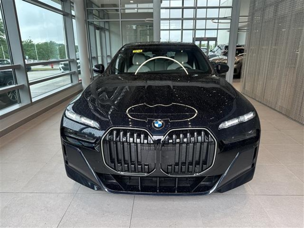 2025 Bmw 760i 760i xDrive photo 2