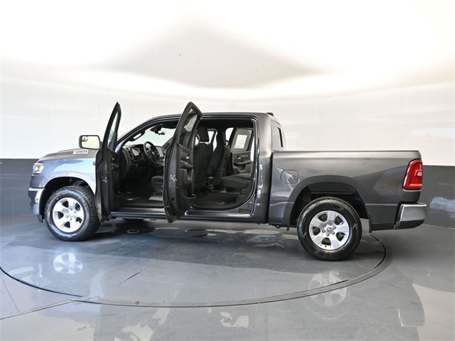 2025 Ram 1500 Tradesman photo 29
