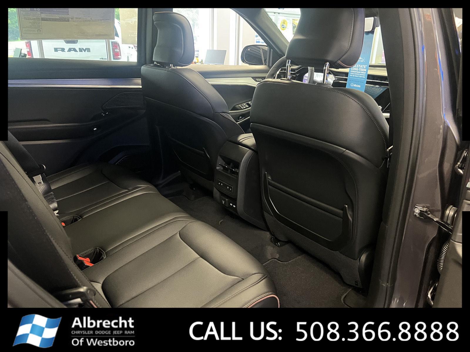 2025 Jeep Wagoneer S Launch Edition photo 14