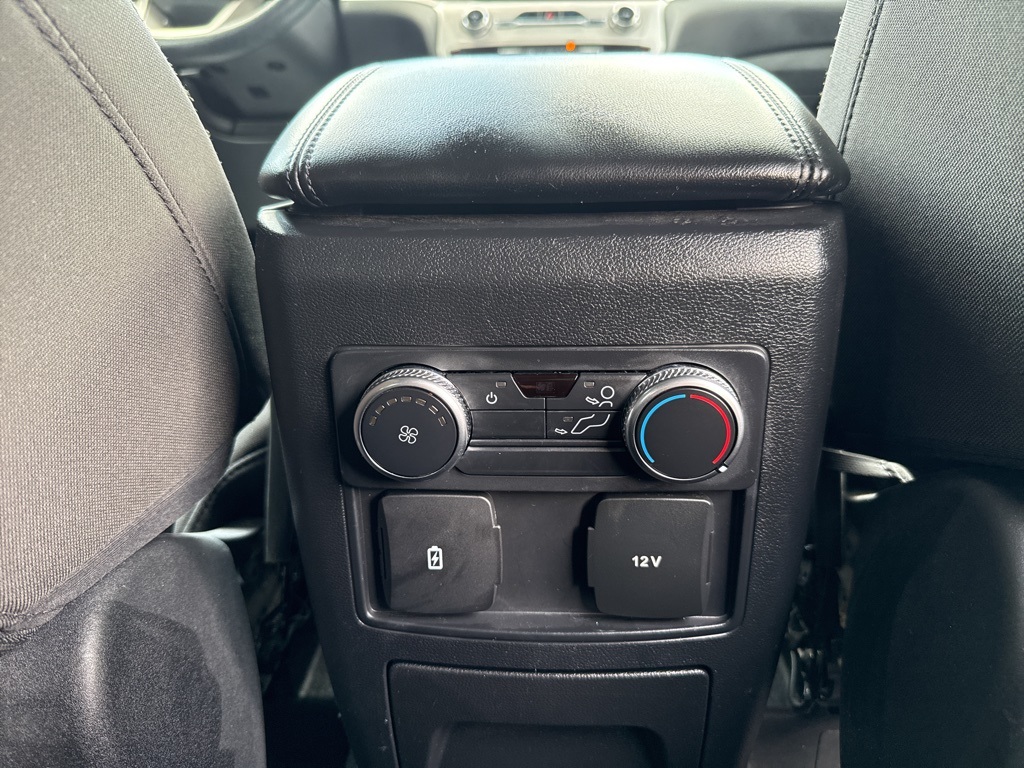 2022 Ford Explorer XLT photo 28