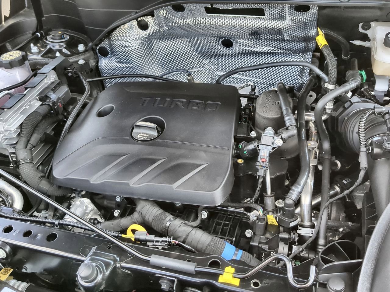 2026 Buick Encore GX Sport Touring photo 27