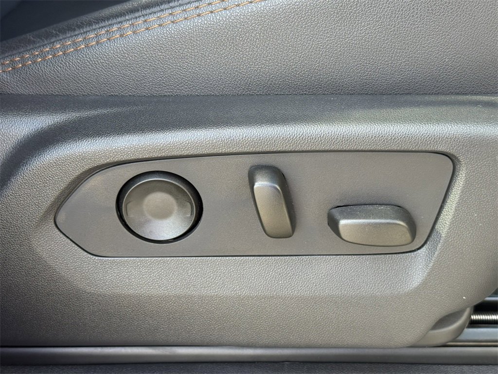 2024 GMC SIERRA HD - Image 38