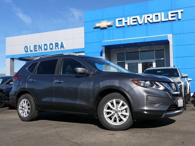 2017 Nissan Rogue SV's photo