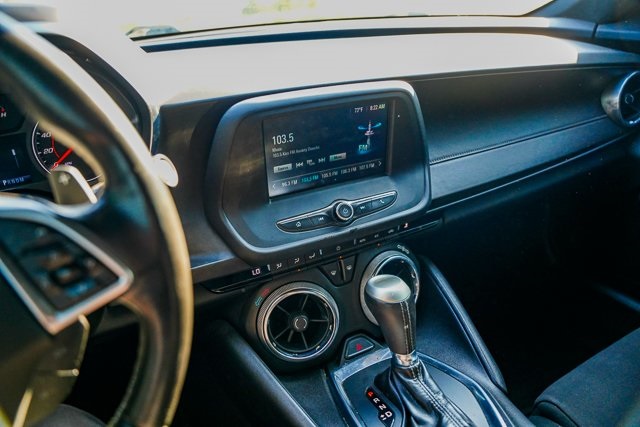 2016 Chevrolet Camaro 1LT photo 15