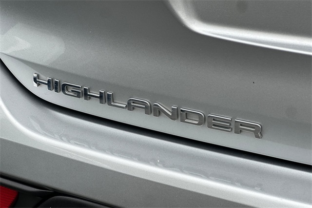 2024 Toyota Highlander XLE photo 23