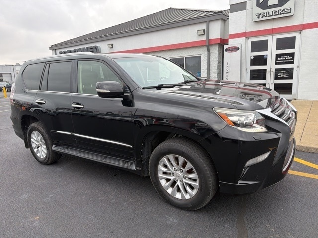 2016 Lexus GX Base's photo