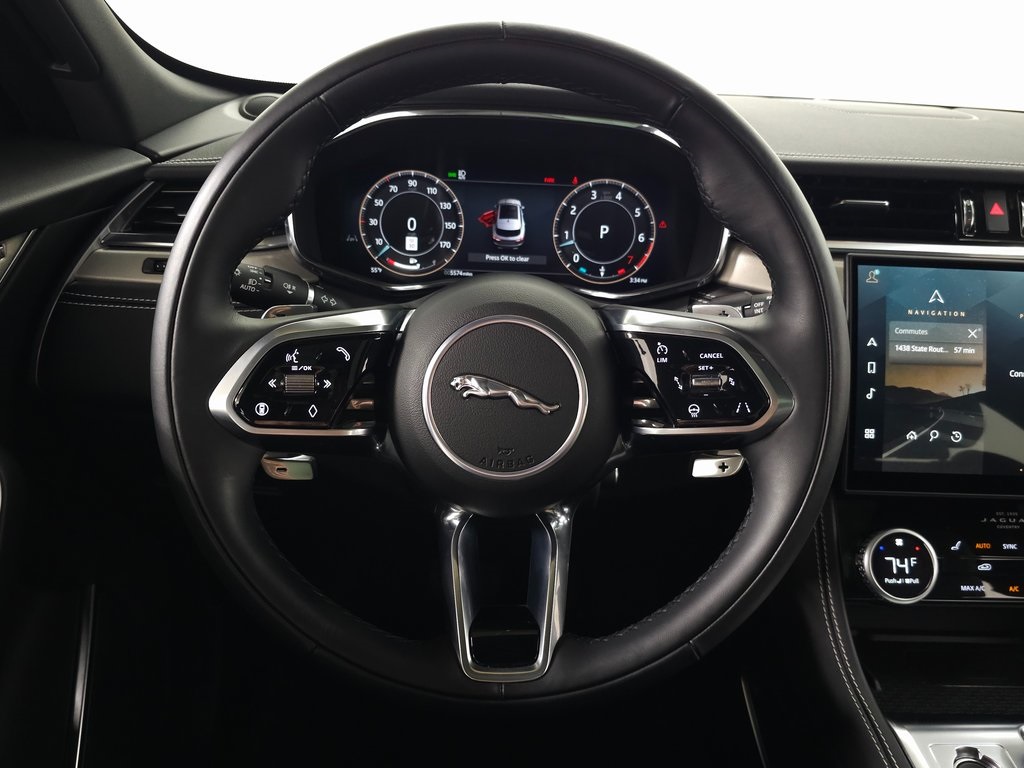 2025 JAGUAR F-PACE - Image 17