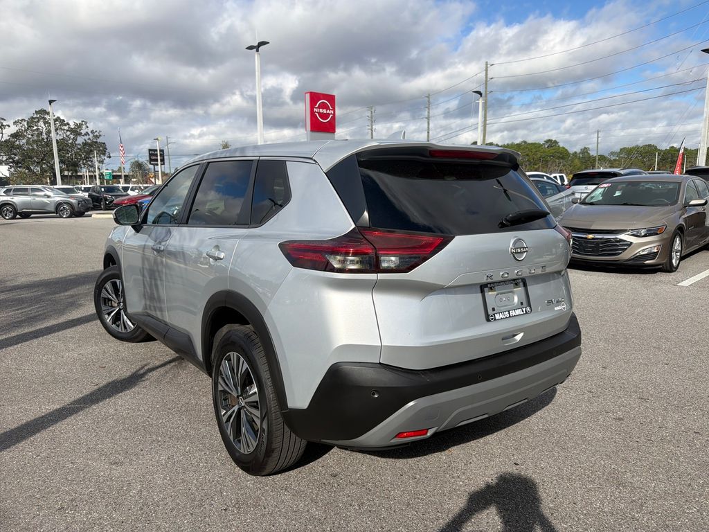 2023 Nissan Rogue SV photo 4