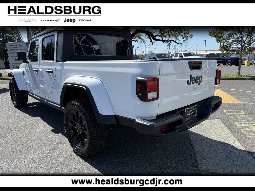 2025 Jeep Gladiator Sport photo 3
