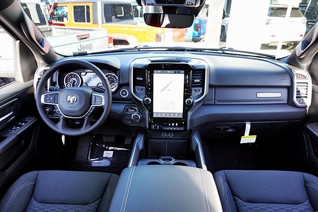 New 2026 Bright White Clear-Coat Exterior Paint RAM Big Horn/Lone Star image 24