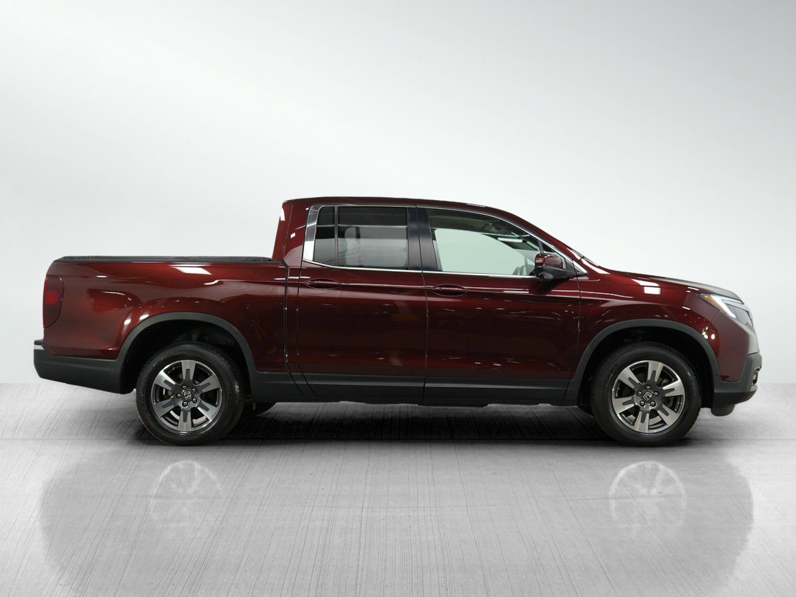 2017 Honda Ridgeline RTL-T photo 4