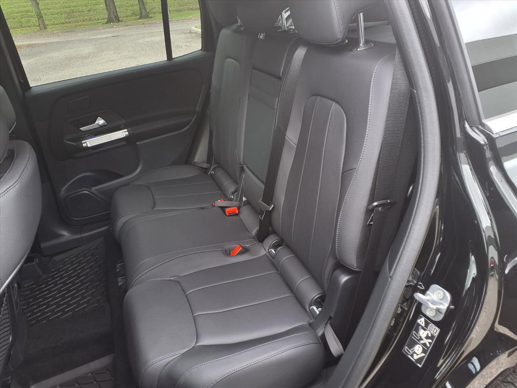 2026 Mercedes Benz GLB 250 4MATIC photo 9