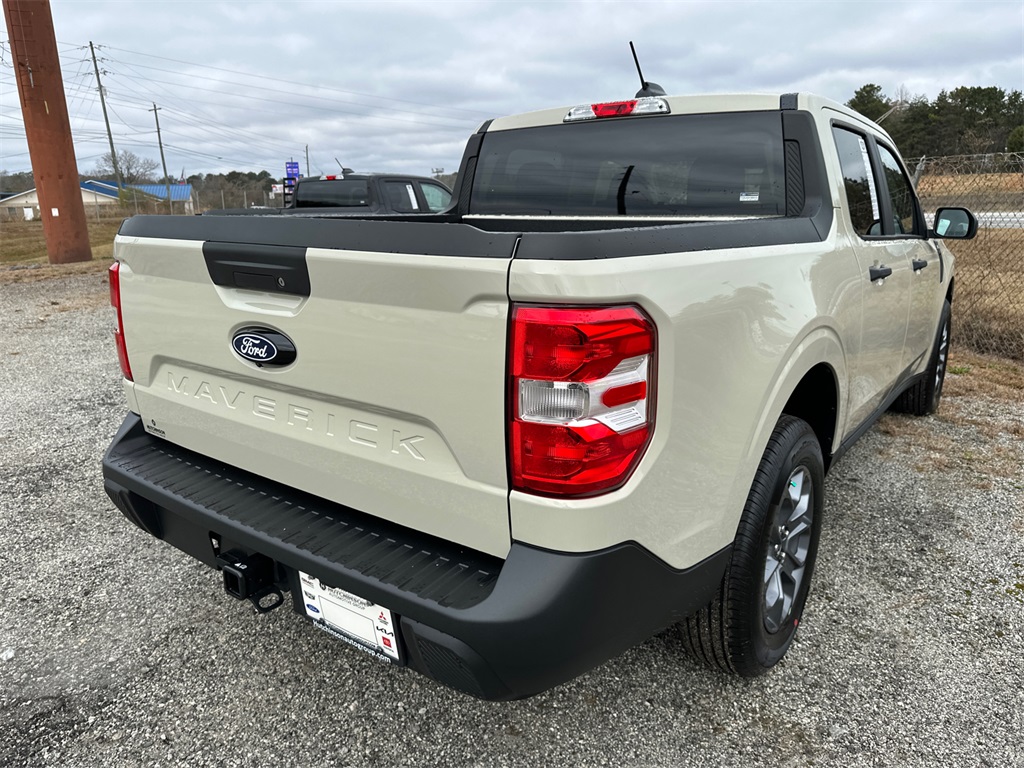 2025 Ford Maverick XLT photo 2